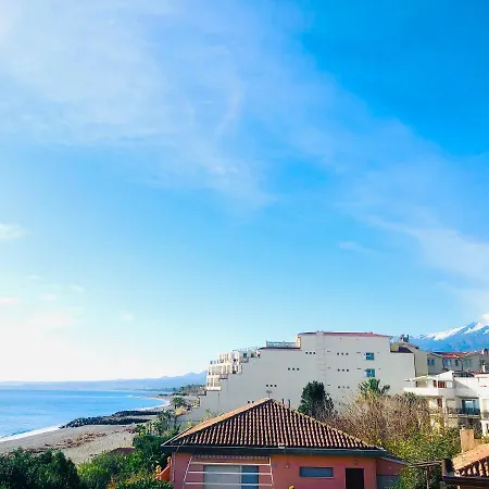 The Dream - Seafront Loft Apartment Giardini Naxos Exterior photo