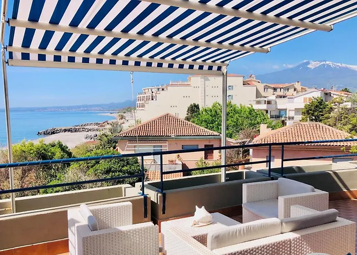 The Dream - Seafront Loft